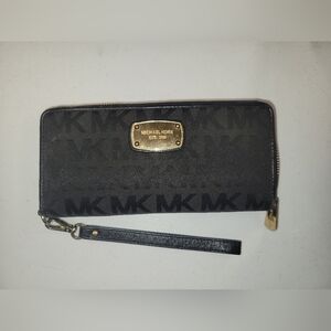 Michael Kors Black Wristlet Wallet